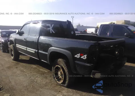 2004 Chevrolet Silverado 2500Hd Lt z USA, uszkodzony, nr VIN 1GCHK29234E325618
